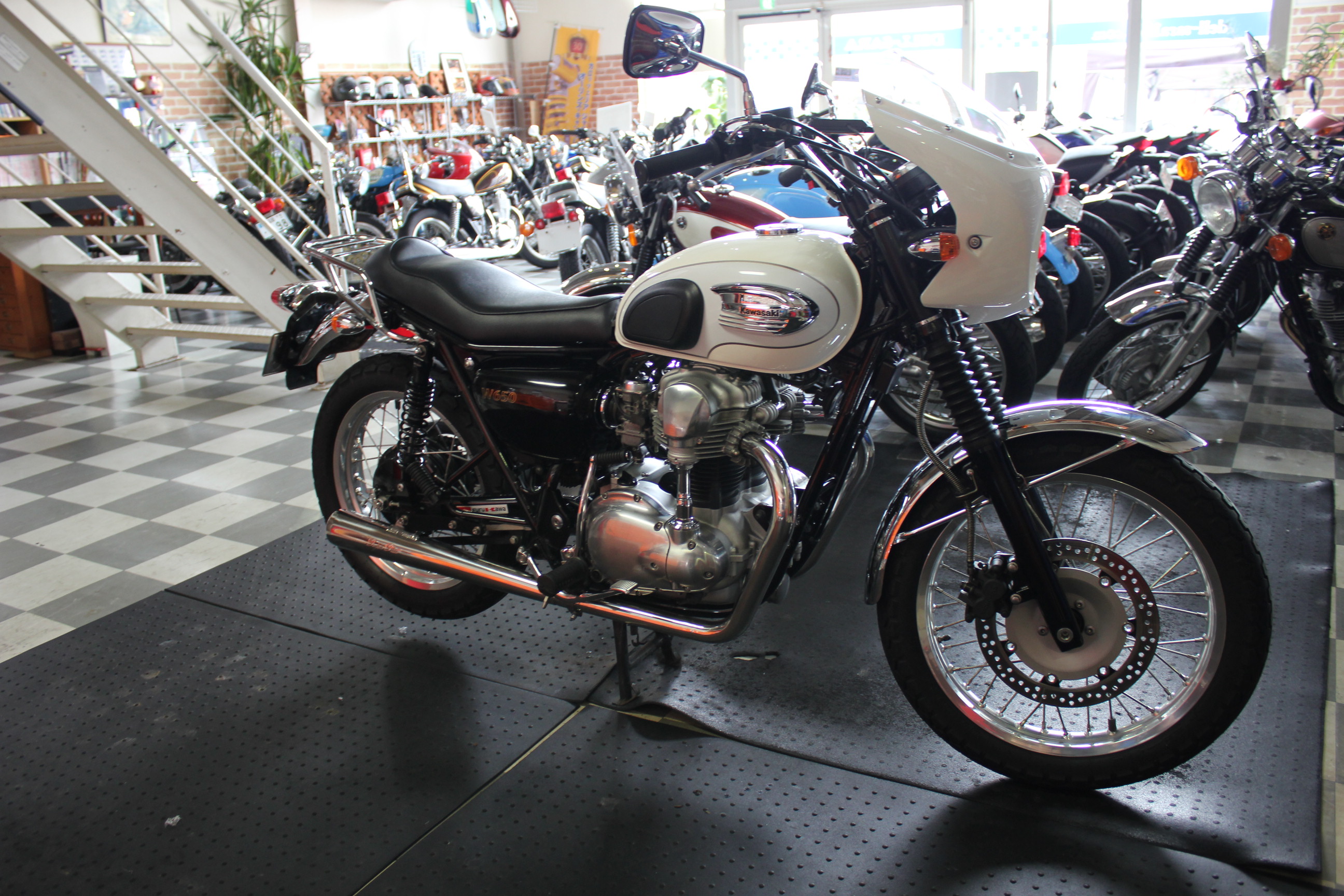 デルスラーラ福岡 Kawasaki W650 最終回! | DELL-SARA